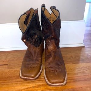 Justin Men’s Leather Cowboy Boots